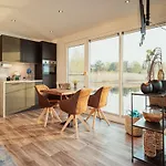 Hausboot Fuer 4 Personen Auf Dem Graebendorfer