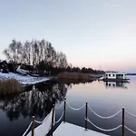 船上ホテル Hausboot Fuer 4 Personen Auf Dem Graebendorfer ヴェッチャウ