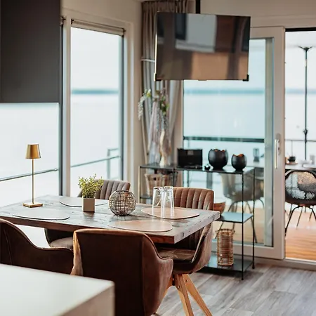 Botel Hausboot Fuer 4 Personen Auf Dem Graebendorfer *