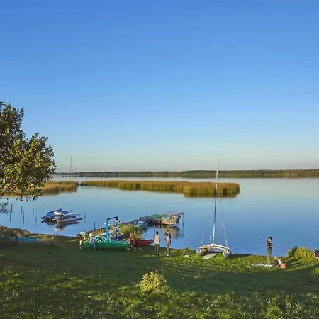 Botel Hausboot Fuer 4 Personen Auf Dem Graebendorfer Vetschau