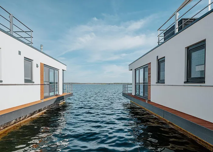Hausboot Fuer 4 Personen Auf Dem Graebendorfer * Vetschau